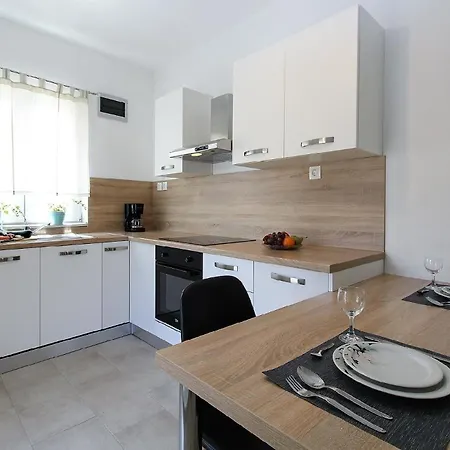 Apartment Fuer 4 Personen Ca 45 Qm In Pula-fondole, Istrien Istrische Riviera *